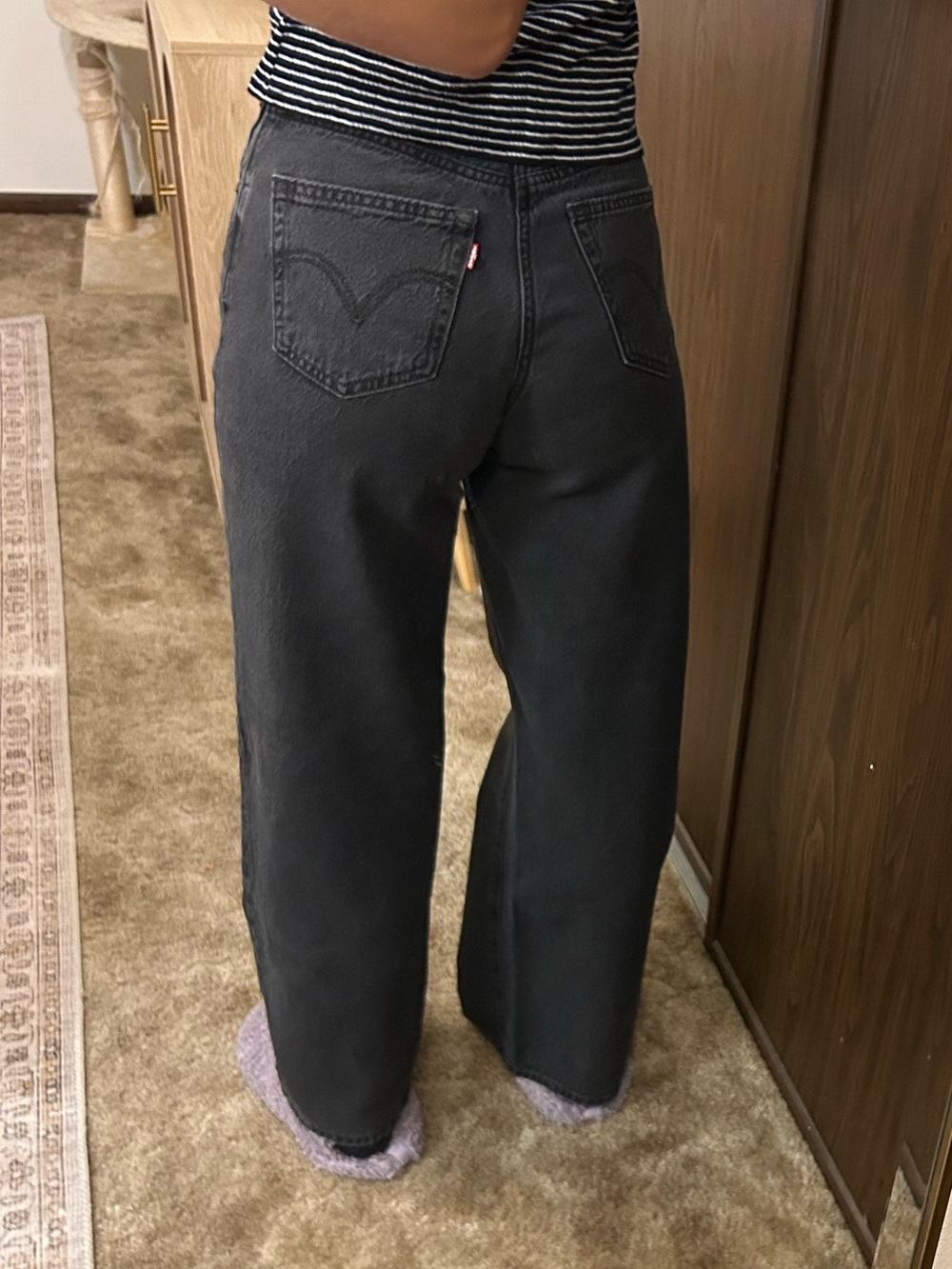 Levi’s Cinch Baggy Jean - Picture 2 of 5